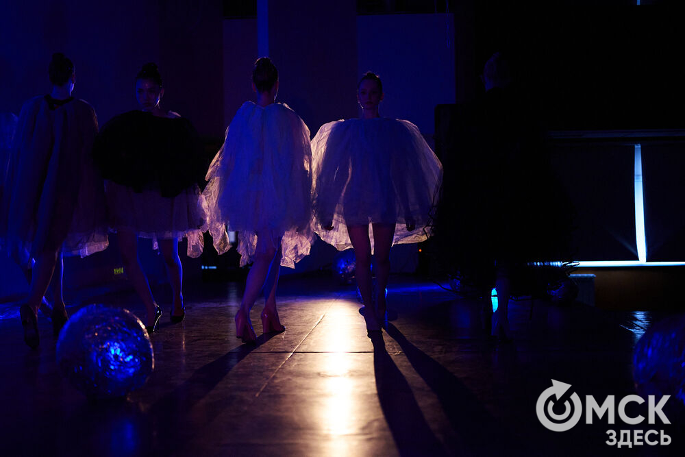 Сказки на подиуме. Конкурс дизайна костюма. Фото: Илья Петров