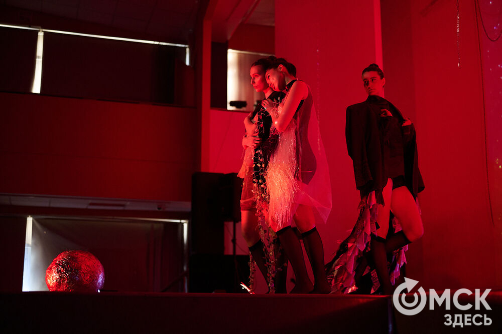Сказки на подиуме. Конкурс дизайна костюма. Фото: Илья Петров