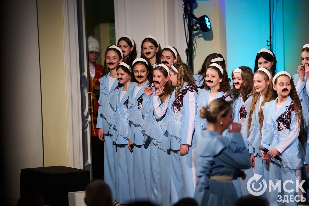 Большим концертом с участием коллективов ДШИ № 6 отметил свой юбилей хор "Примавера". Фото: Илья Петров