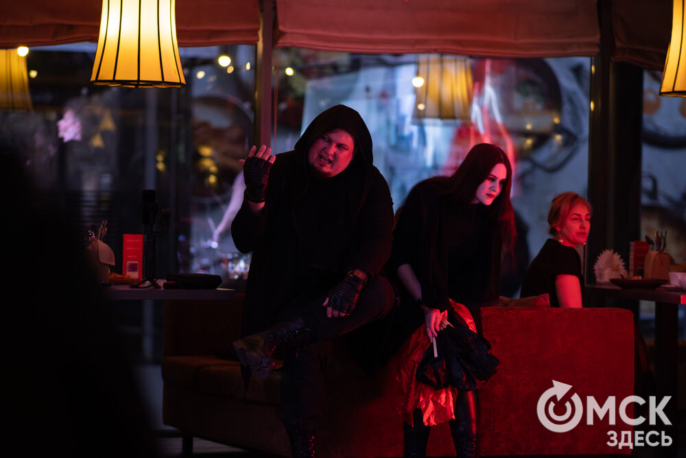 Коллектив из Санкт-Петербурга представил омичам перформанс "От Классики До Рока" (6+). Фото: Елизавета Медведева