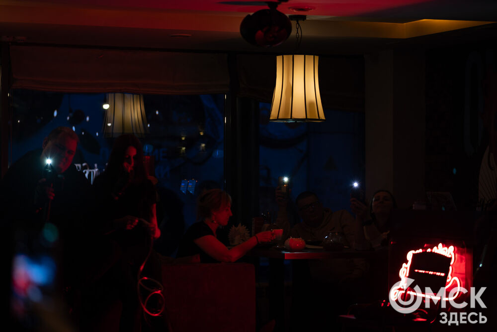 Коллектив из Санкт-Петербурга представил омичам перформанс "От Классики До Рока" (6+). Фото: Елизавета Медведева