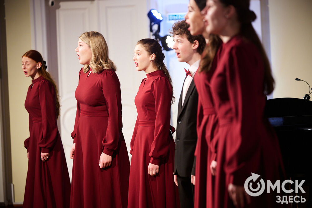 Студенты Омского музыкального училища имени В. Я. Шебалина представили музыкальную программу "Сквозь призму классики". Фото: Илья Петров