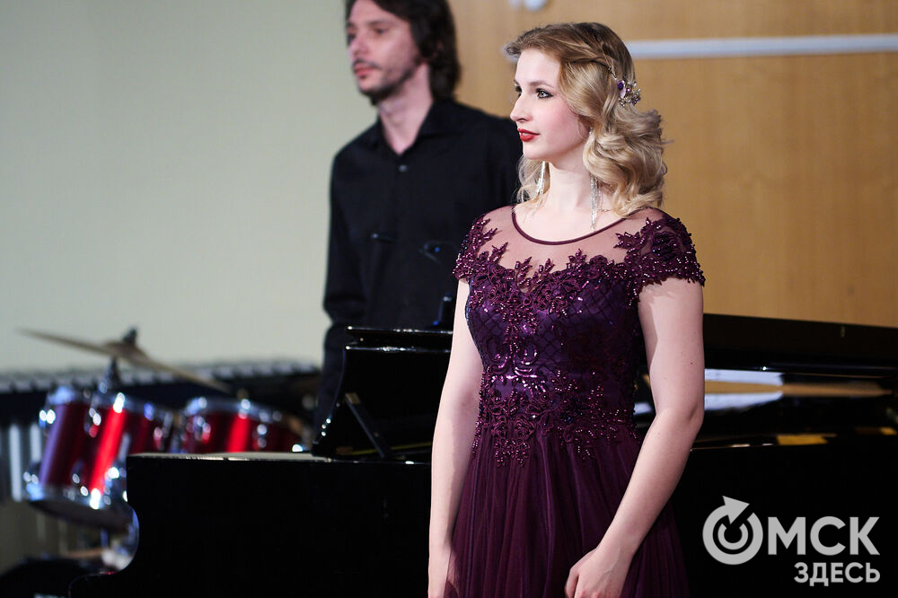 Студенты Омского музыкального училища имени В. Я. Шебалина представили музыкальную программу "Сквозь призму классики". Фото: Илья Петров