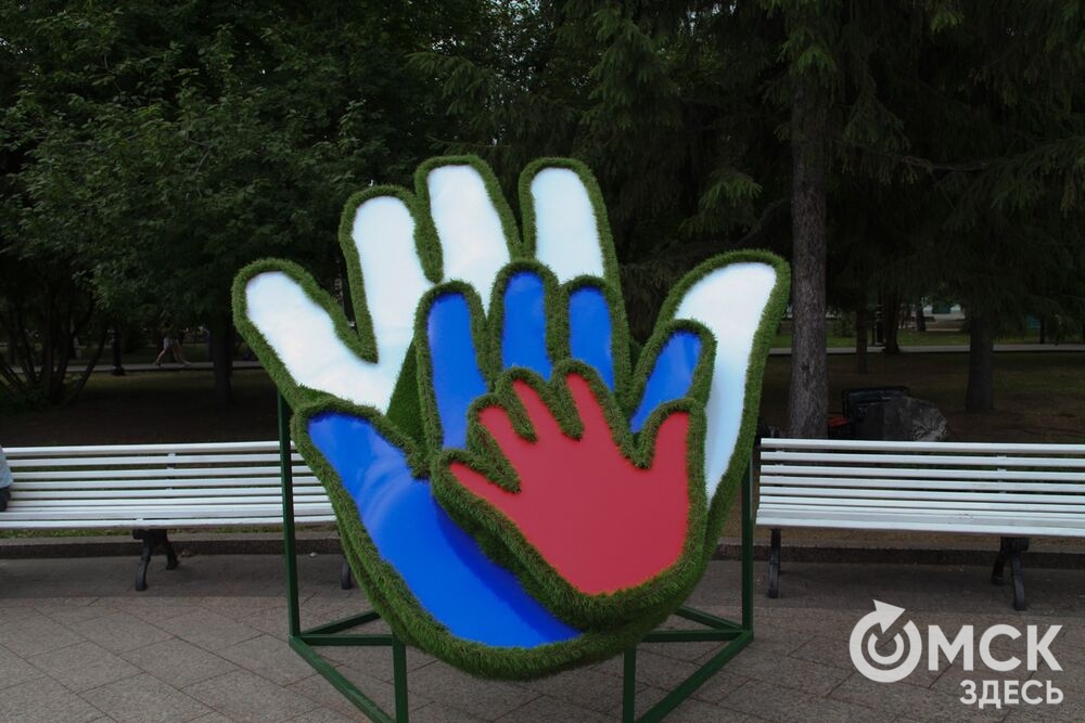 Праздничное шествие сменилось концертом и работой ярмарки мастеров. Фото: Татьяна Лисмент