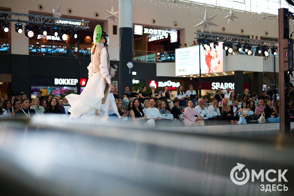 Omsk Fashion Week прошла в "Культурной столице России - 2026". Фото: Илья Петров