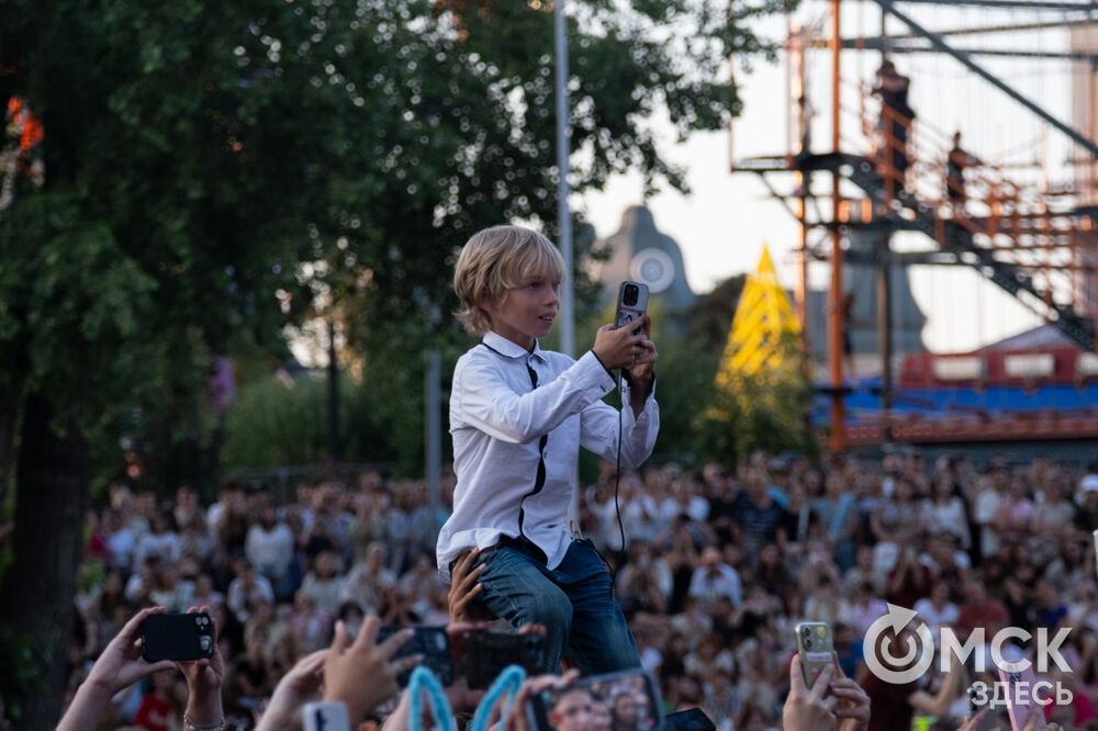 Группа IOWA завершила череду июльских концертов на "Зелёном острове". Фото: Елизавета Медведева.