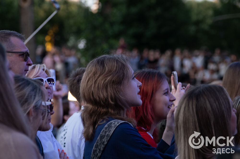 Группа IOWA завершила череду июльских концертов на "Зелёном острове". Фото: Елизавета Медведева.