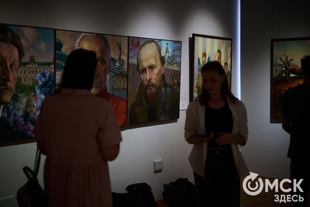На выставке "Любимый Любинский проспект" представлено 60 произведений Г. П. Кичигина из мастерской художника и коллекции Музея имени М. А. Врубеля. Фото: Илья Петров