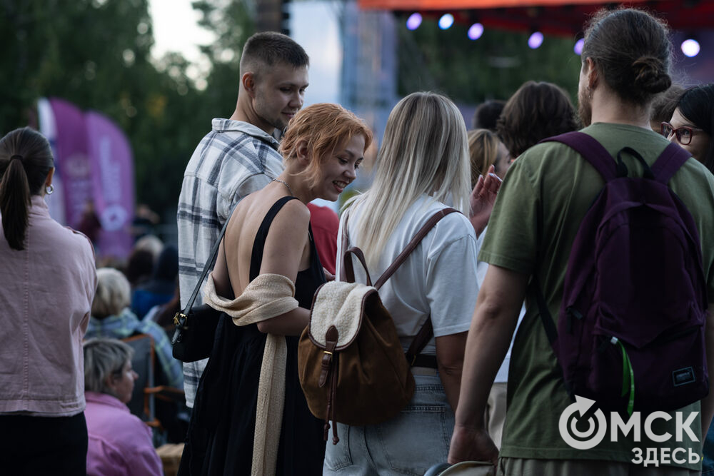 Первый день фестиваля "Музыкальный пикник" состоялся при участии Омского губернаторского камерного оркестра под управлением Григория Вевера. Фото: Елизавета Медведева