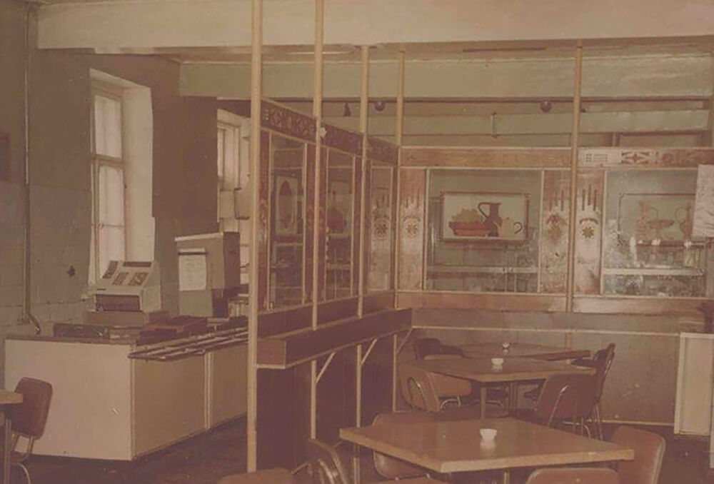 Ретростоловые Омска. Столовая Авторемонтного завода № 4, 1980-е гг. Фото: ОГИК музей, goskatalog.ru