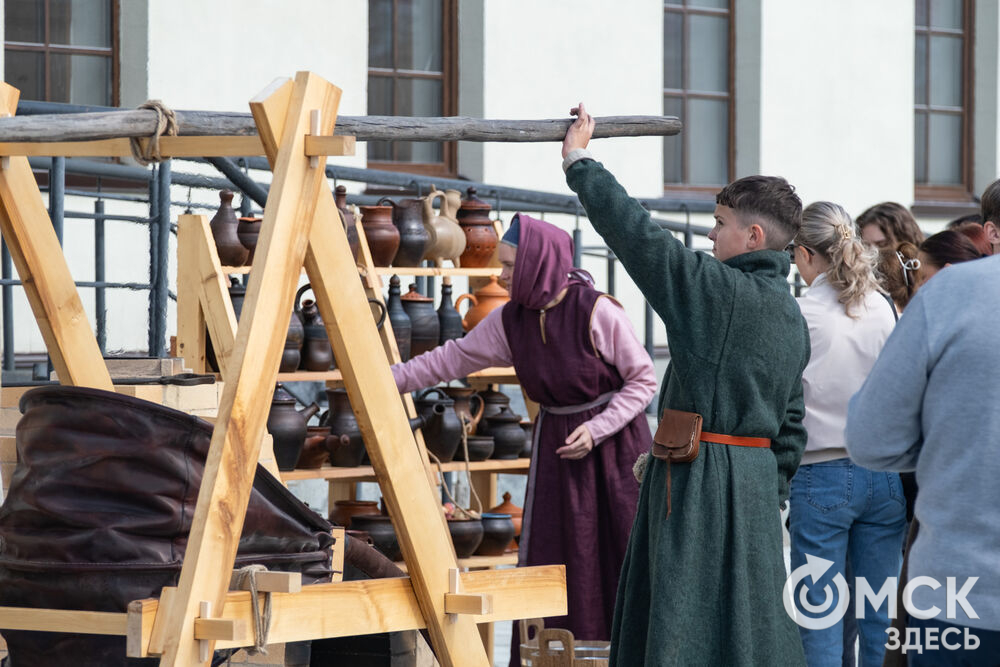 Фестиваль был призван приоткрыть для современных омичей XVII век. Подробнее здесь . Фото: Елизавета Медведева
