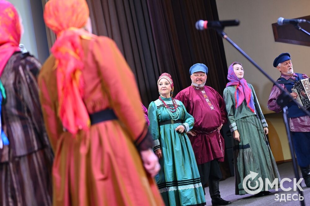 Всероссийский фестиваль-конкурс фольклорных ансамблей "Традиции" в Омске. Фото: Илья Петров