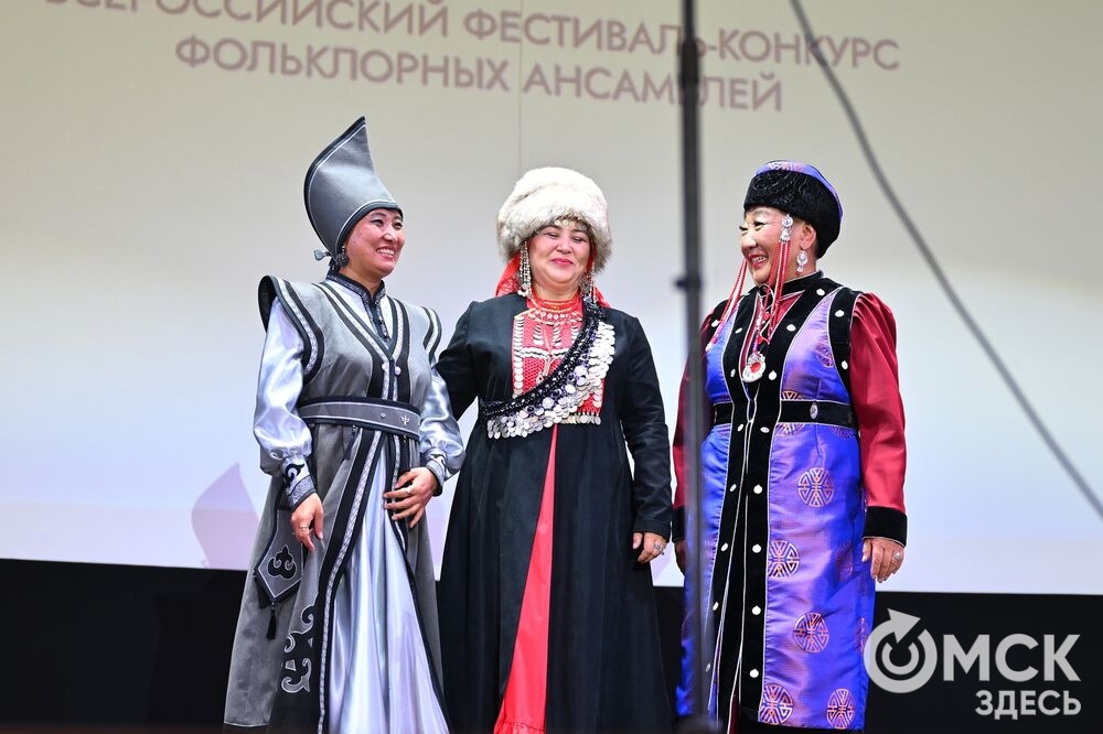 Всероссийский фестиваль-конкурс фольклорных ансамблей "Традиции" в Омске. Фото: Илья Петров