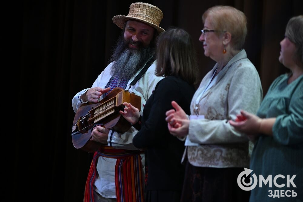 Всероссийский фестиваль-конкурс фольклорных ансамблей "Традиции" в Омске. Фото: Илья Петров
