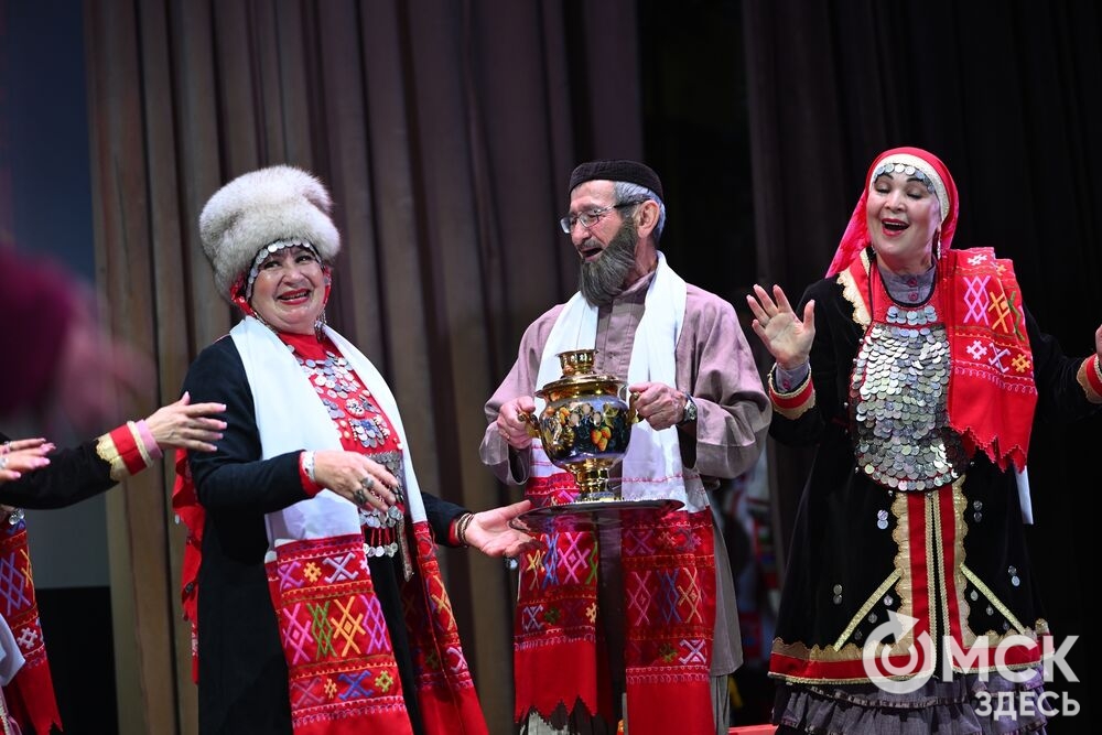 Всероссийский фестиваль-конкурс фольклорных ансамблей "Традиции" в Омске. Фото: Илья Петров