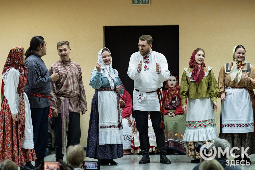 В Омском музыкальном училище имени В. Я. Шебалина прошёл концерт-презентация участников фестиваля фольклорных ансамблей. Фото: Елизавета Медведева