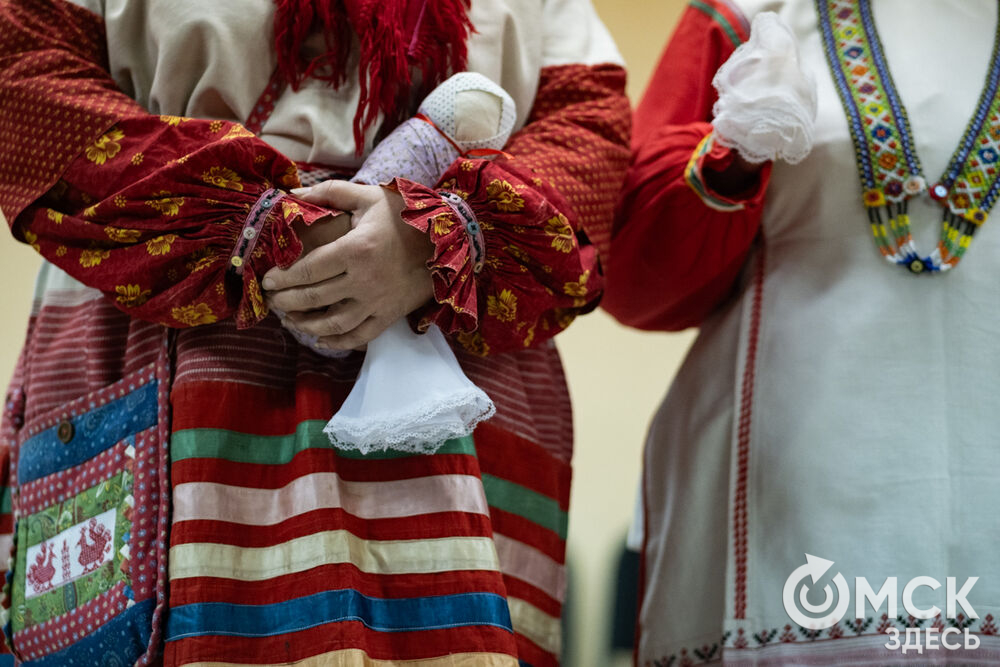 В Омском музыкальном училище имени В. Я. Шебалина прошёл концерт-презентация участников фестиваля фольклорных ансамблей. Фото: Елизавета Медведева